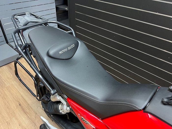 2020 MOTO GUZZI V85 TT Red