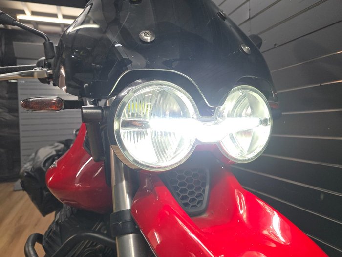 2020 MOTO GUZZI V85 TT Red