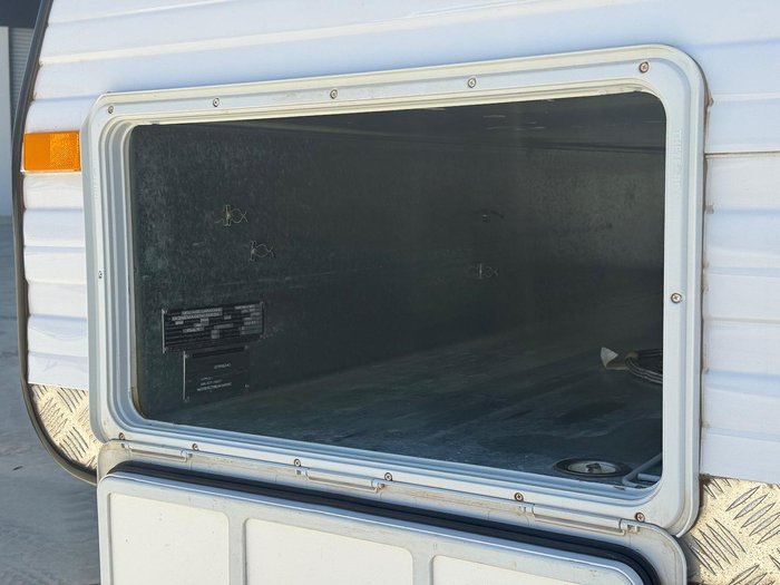 2017 New Age Caravans Manta Ray Mr18ers2