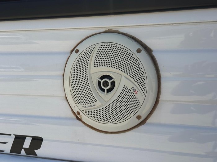 2017 New Age Caravans Manta Ray Mr18ers2