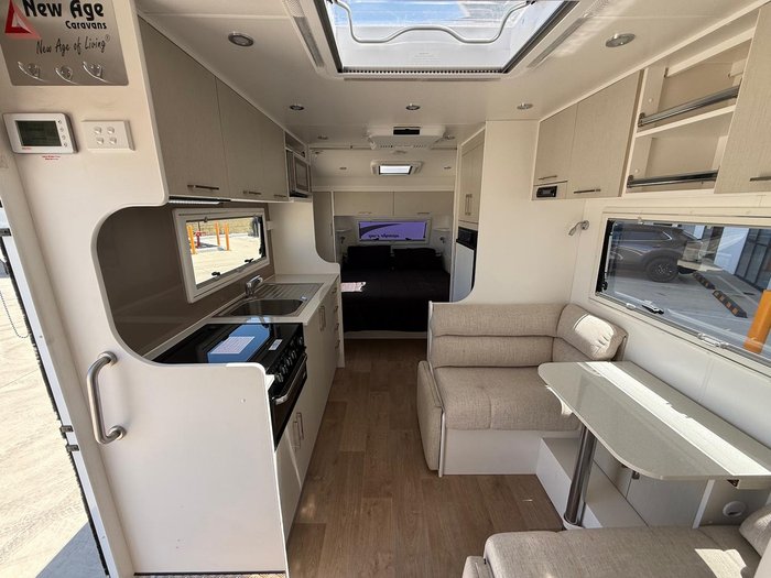 2017 New Age Caravans Manta Ray Mr18ers2