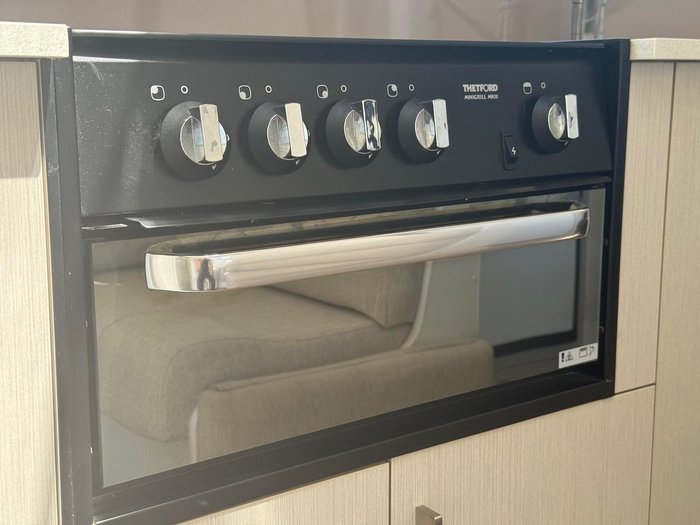 2017 New Age Caravans Manta Ray Mr18ers2