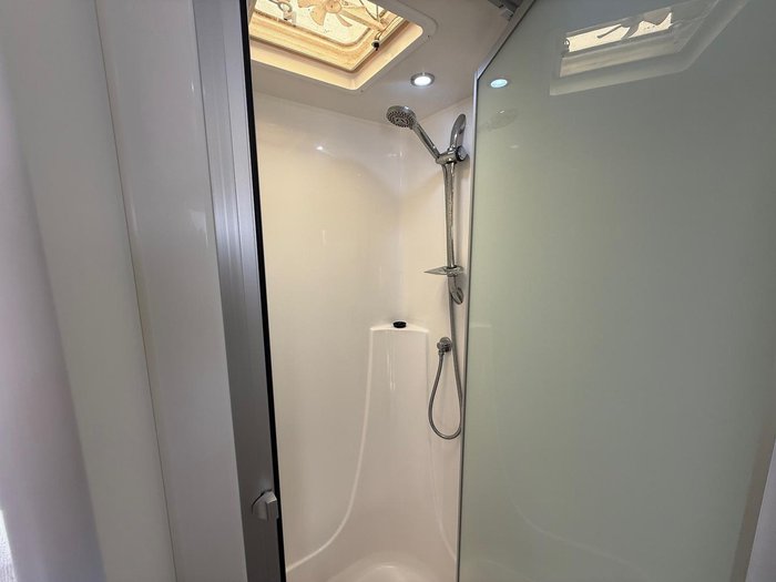 2017 New Age Caravans Manta Ray Mr18ers2