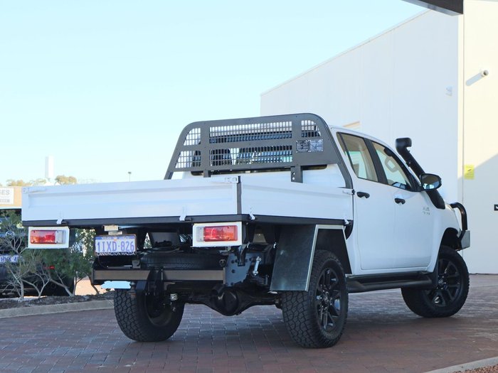 2022 Toyota Hilux SR