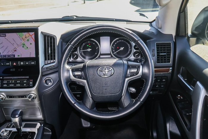 2021 Toyota Landcruiser VX