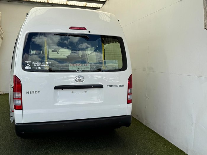 2017 Toyota Hiace Commuter