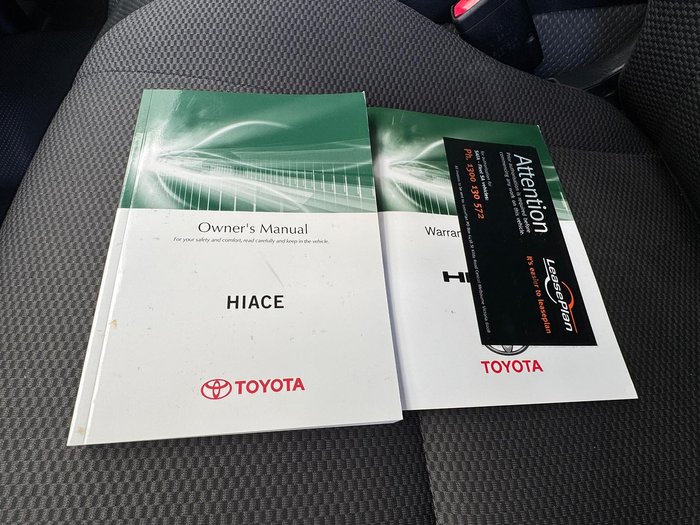 2017 Toyota Hiace Commuter