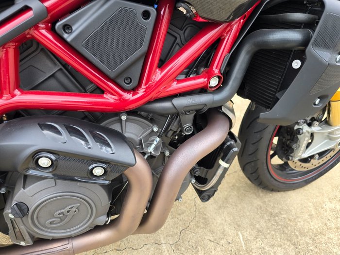 2022 Indian FTR R 1200 CARBON Black