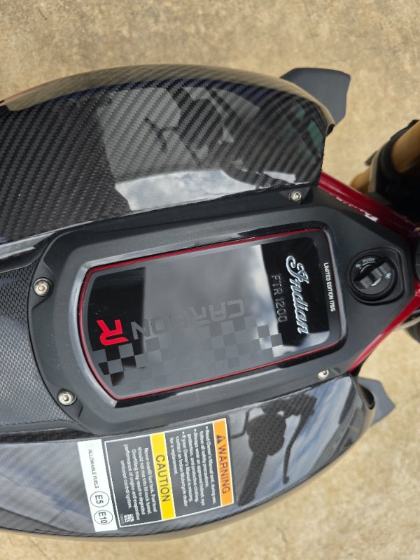 2022 Indian FTR R 1200 CARBON Black