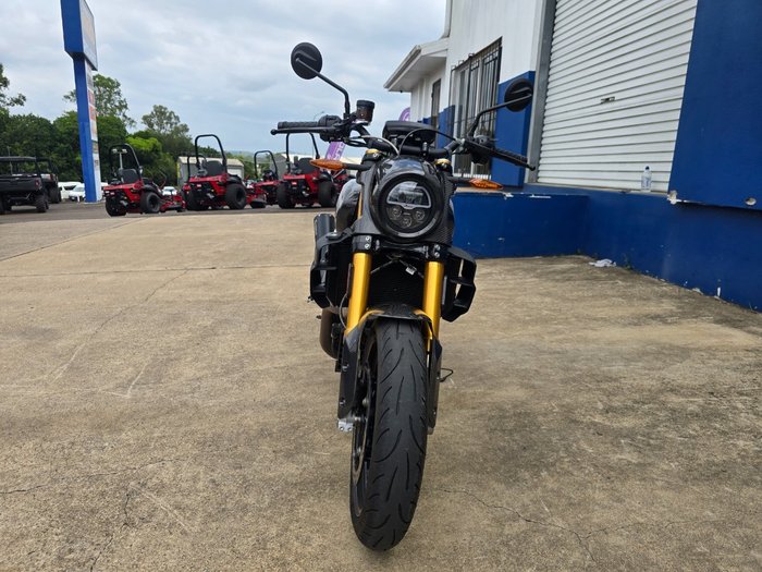 2022 Indian FTR R 1200 CARBON Black