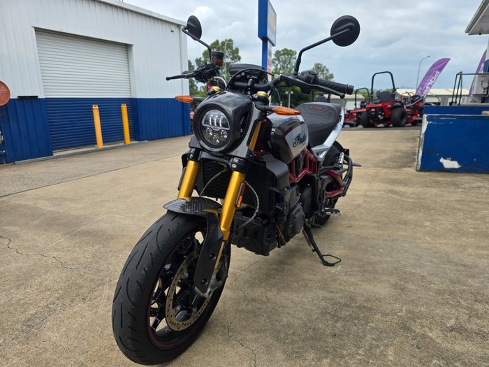 2022 Indian FTR R 1200 CARBON Black