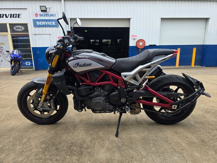 2022 Indian FTR R 1200 CARBON Black