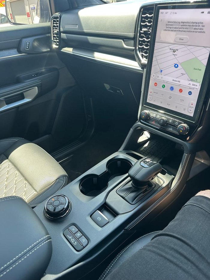 2024 Ford Everest Platinum