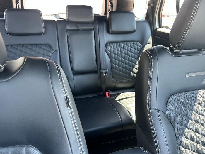 2024 Ford Everest Platinum