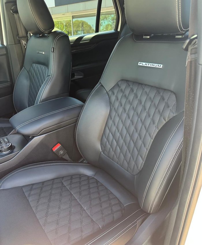 2024 Ford Everest Platinum