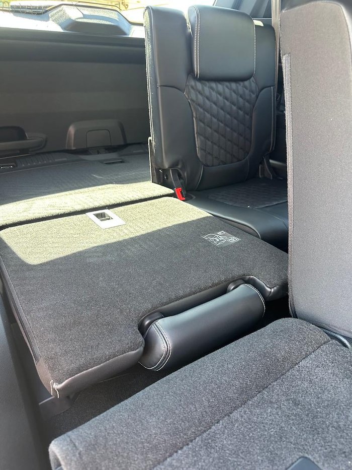 2024 Ford Everest Platinum