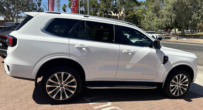 2024 Ford Everest Platinum