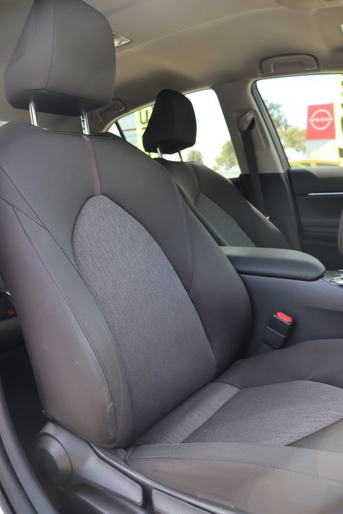 2019 Toyota Camry Ascent