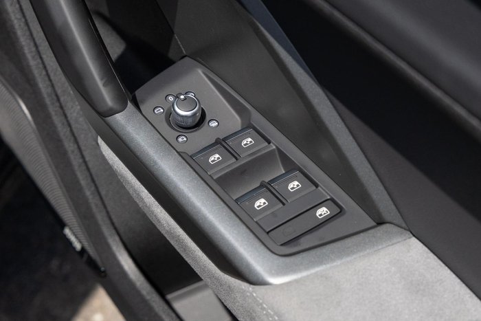 2025 Audi Q3 40 TFSI S line