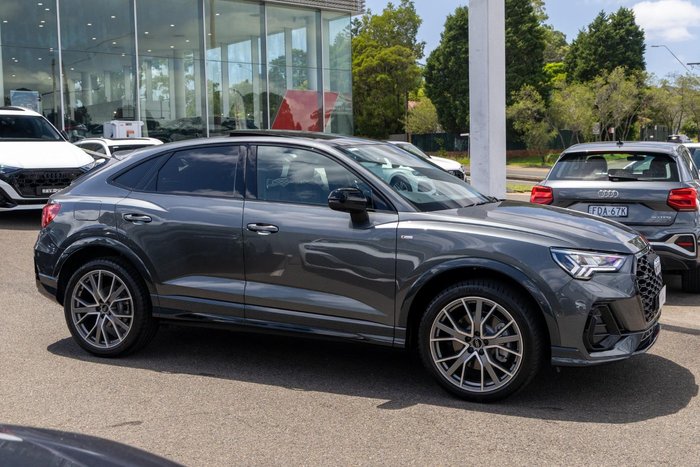 2025 Audi Q3 40 TFSI S line