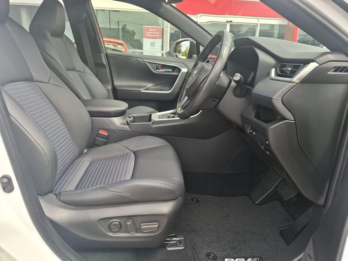 2023 Toyota RAV4 XSE