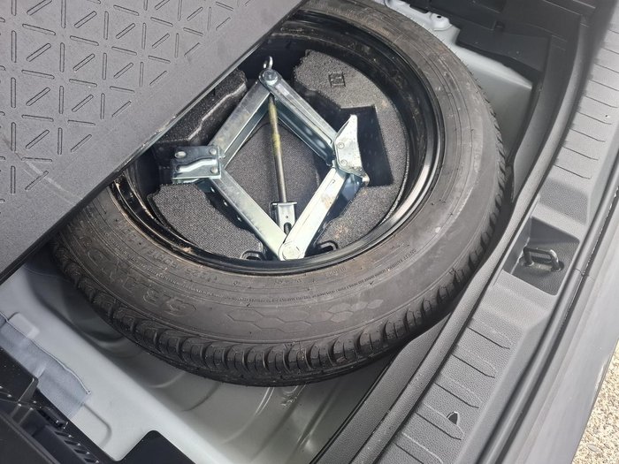 2023 Toyota RAV4 XSE