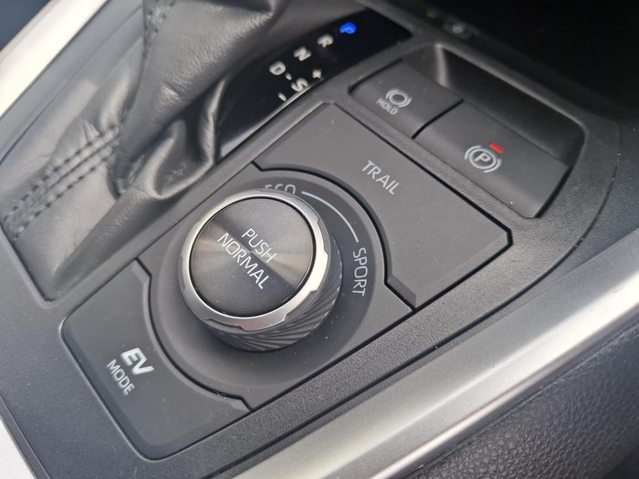 2023 Toyota RAV4 XSE