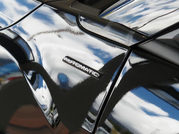 2025 Mahindra XUV3XO AX7L