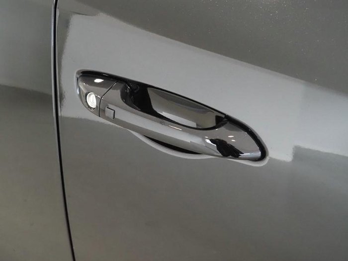 2025 Mahindra XUV3XO AX7L