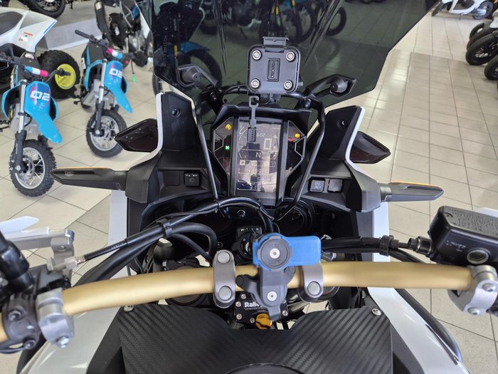 2018 Honda Africa Twin Adventure Sports (CRF1000AL2) Africa Twin White