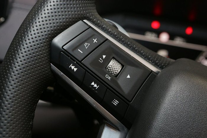 2024 Mitsubishi Outlander LS