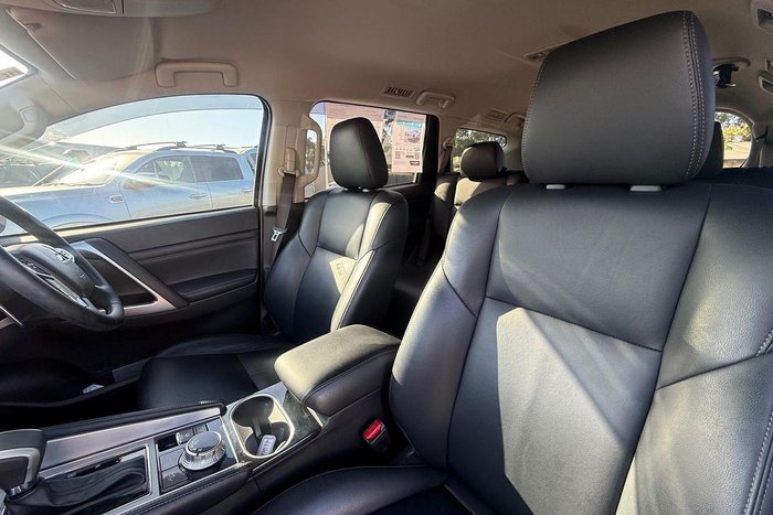 2022 Mitsubishi Pajero Sport Exceed