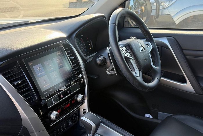 2022 Mitsubishi Pajero Sport Exceed