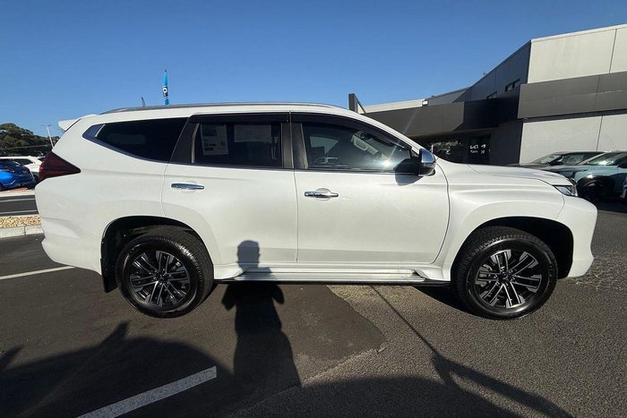 2022 Mitsubishi Pajero Sport Exceed