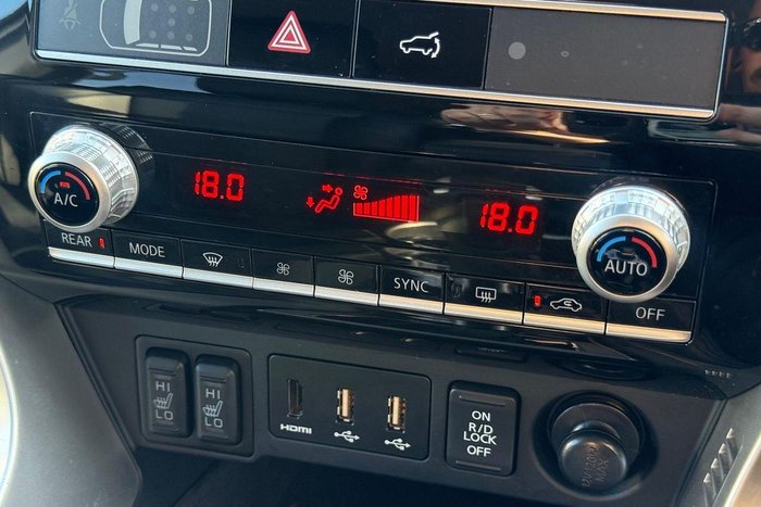 2022 Mitsubishi Pajero Sport Exceed