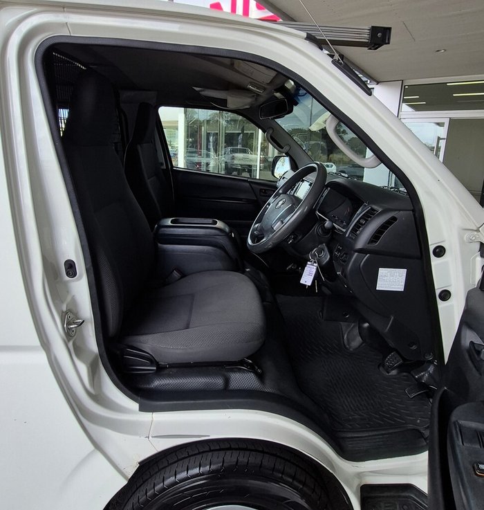 2017 Toyota Hiace LWB