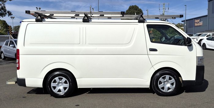 2017 Toyota Hiace LWB