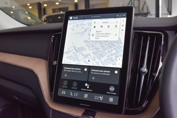 2025 Volvo XC60 Plus B5 Bright