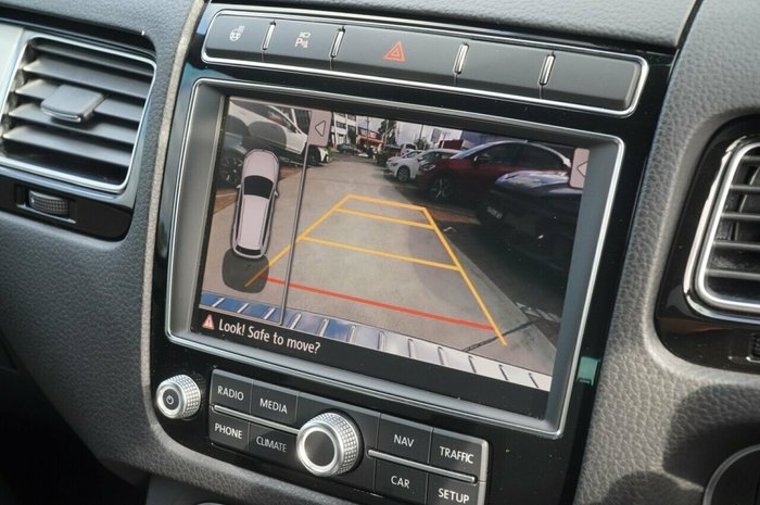 2017 Volkswagen Touareg Monochrome