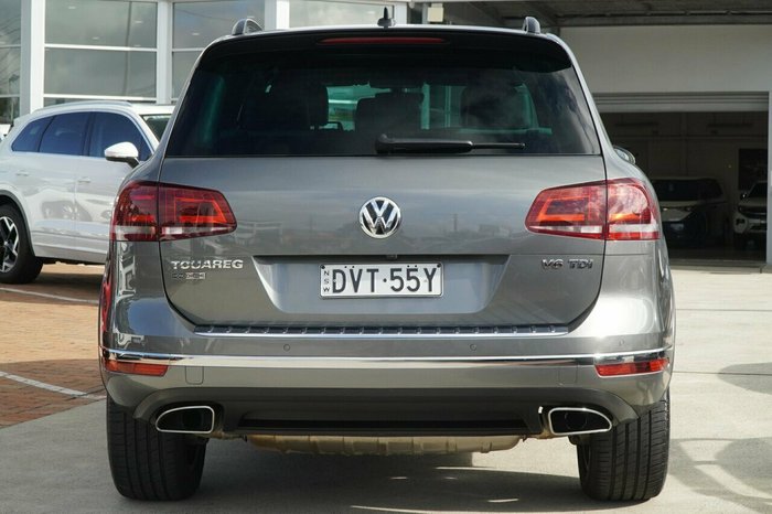 2017 Volkswagen Touareg Monochrome