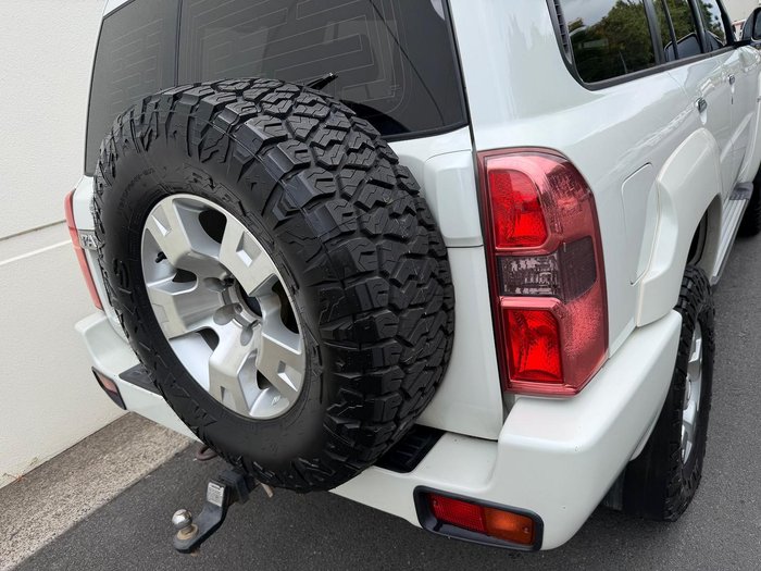 2013 Nissan Patrol ST