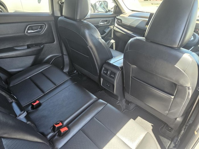 2024 Nissan X-TRAIL ST-L