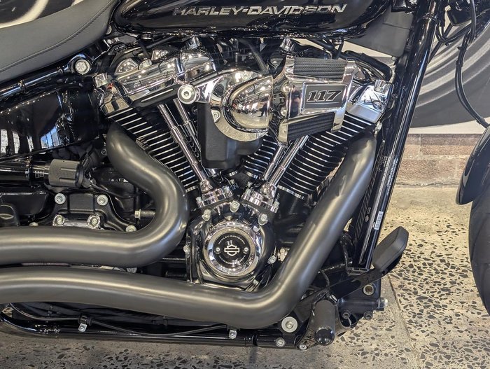 2023 Harley-Davidson Breakout 117 (FXBR) Softail Black