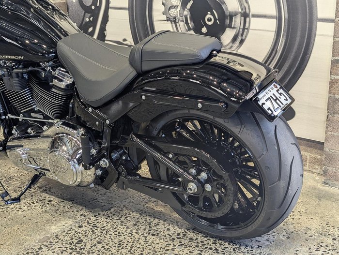 2023 Harley-Davidson Breakout 117 (FXBR) Softail Black