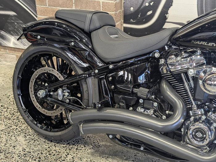 2023 Harley-Davidson Breakout 117 (FXBR) Softail Black