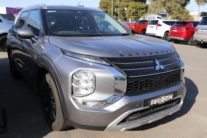 2021 Mitsubishi Outlander LS