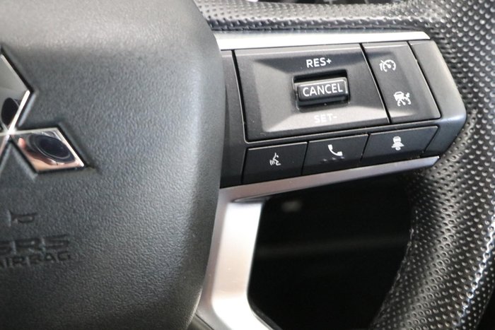 2021 Mitsubishi Outlander LS