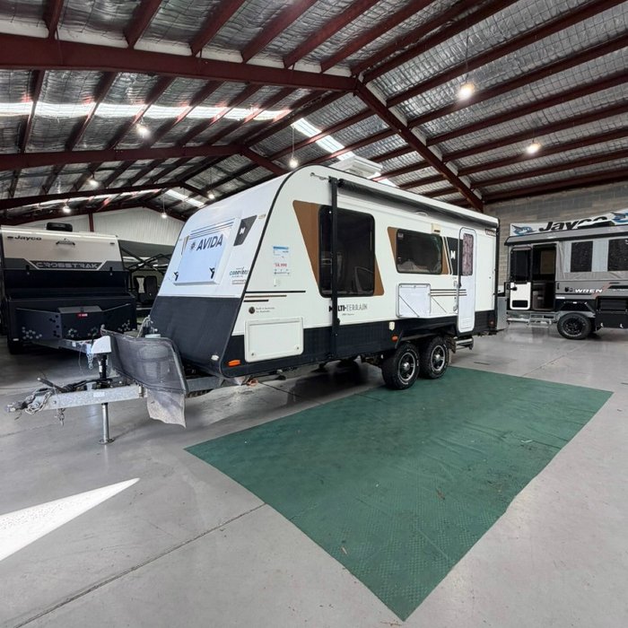 2015 AVIDA EMERALD