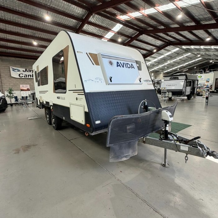 2015 AVIDA EMERALD CV5934QB