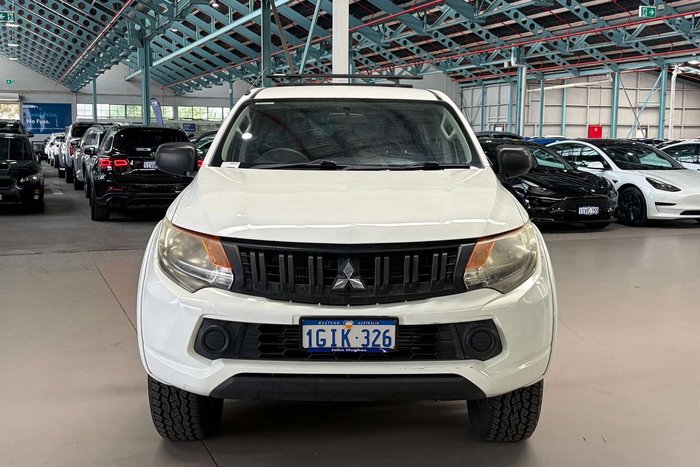 2017 Mitsubishi Triton GLX